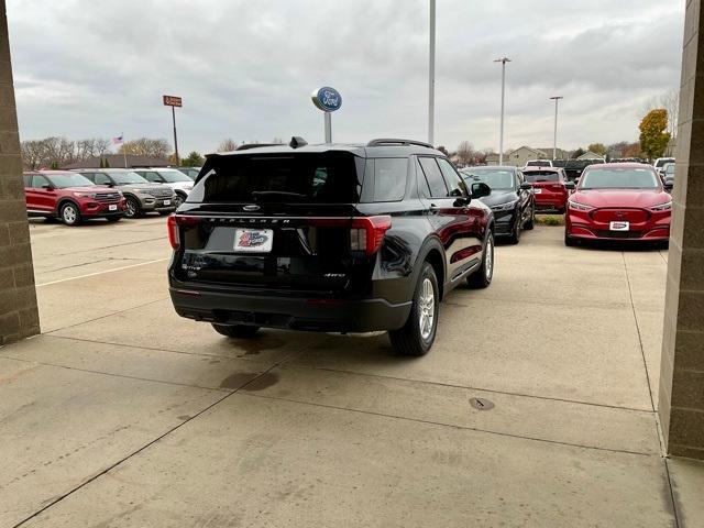 new 2025 Ford Explorer car, priced at $40,897