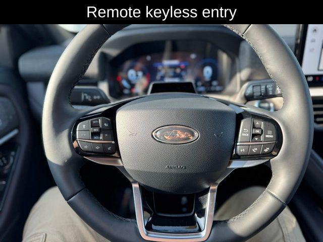 new 2025 Ford Explorer car