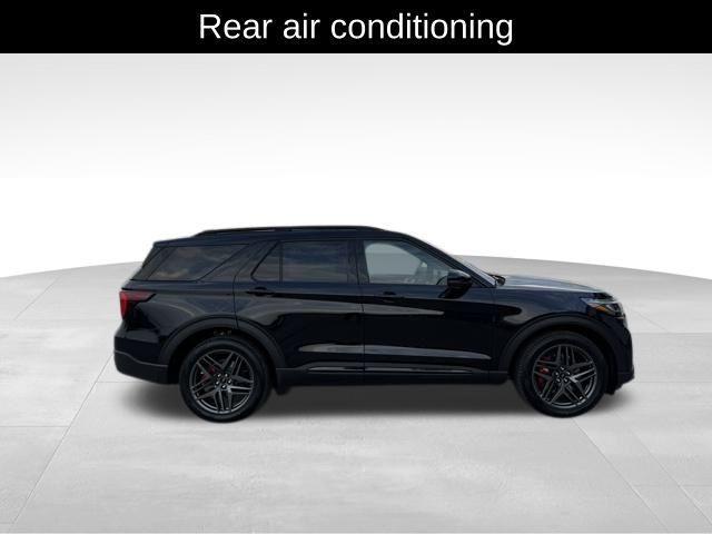new 2025 Ford Explorer car