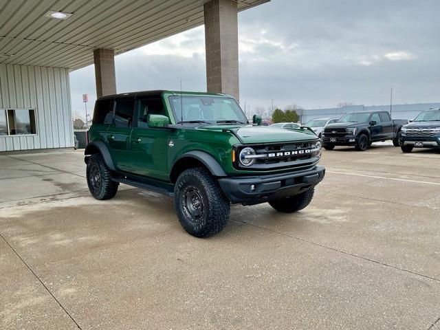 new 2024 Ford Bronco car, priced at $55,432