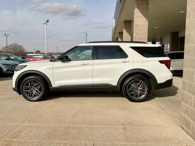 new 2025 Ford Explorer car, priced at $51,177