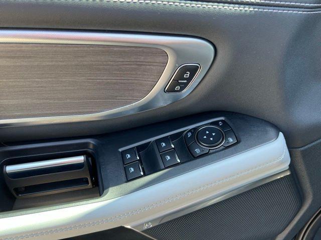new 2025 Ford Expedition car, priced at $90,150