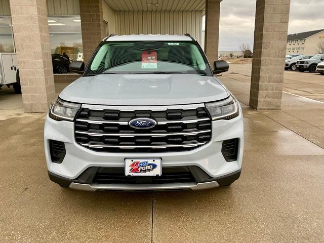 new 2025 Ford Explorer car, priced at $40,843