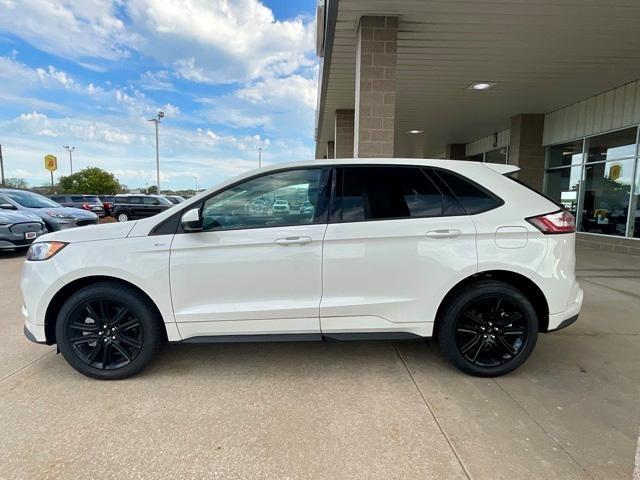 new 2024 Ford Edge car, priced at $42,040