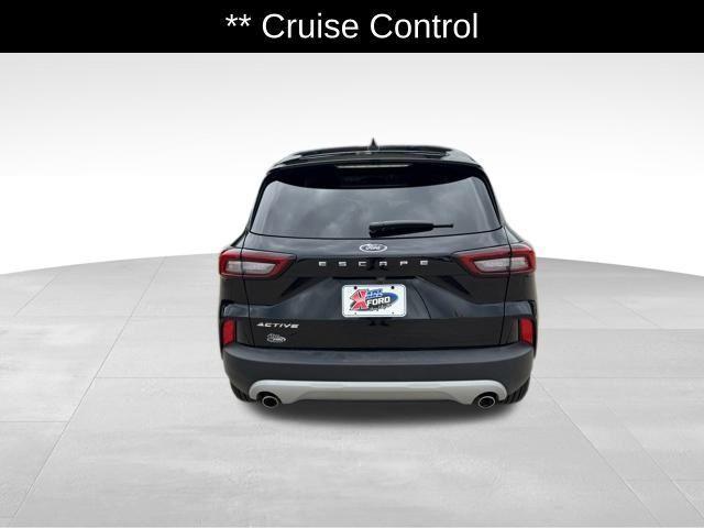 new 2025 Ford Escape car, priced at $27,296