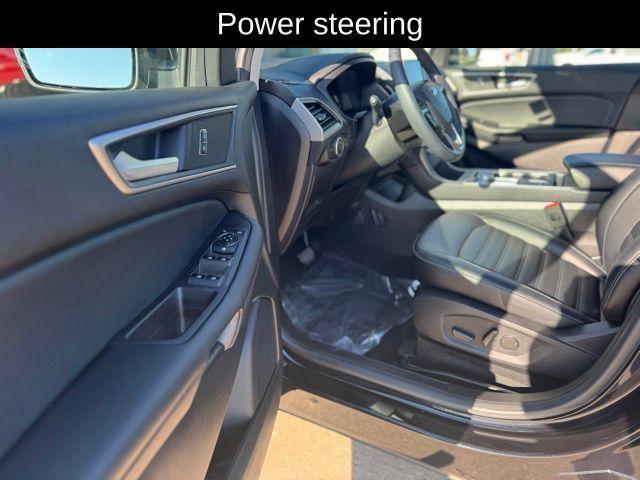 used 2024 Ford Edge car, priced at $30,801