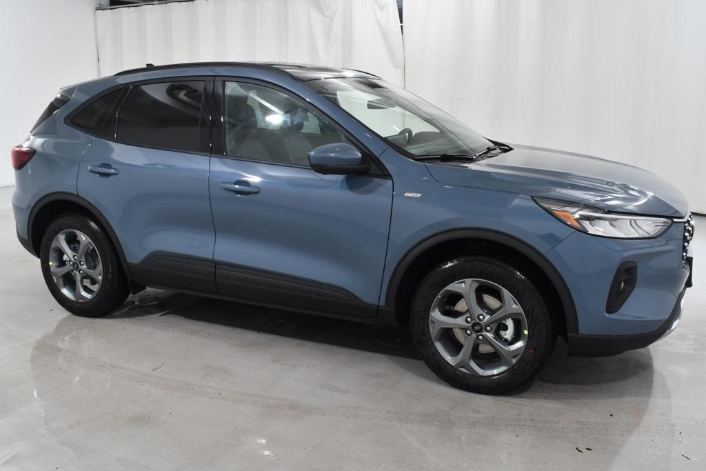 new 2025 Ford Escape car, priced at $37,977