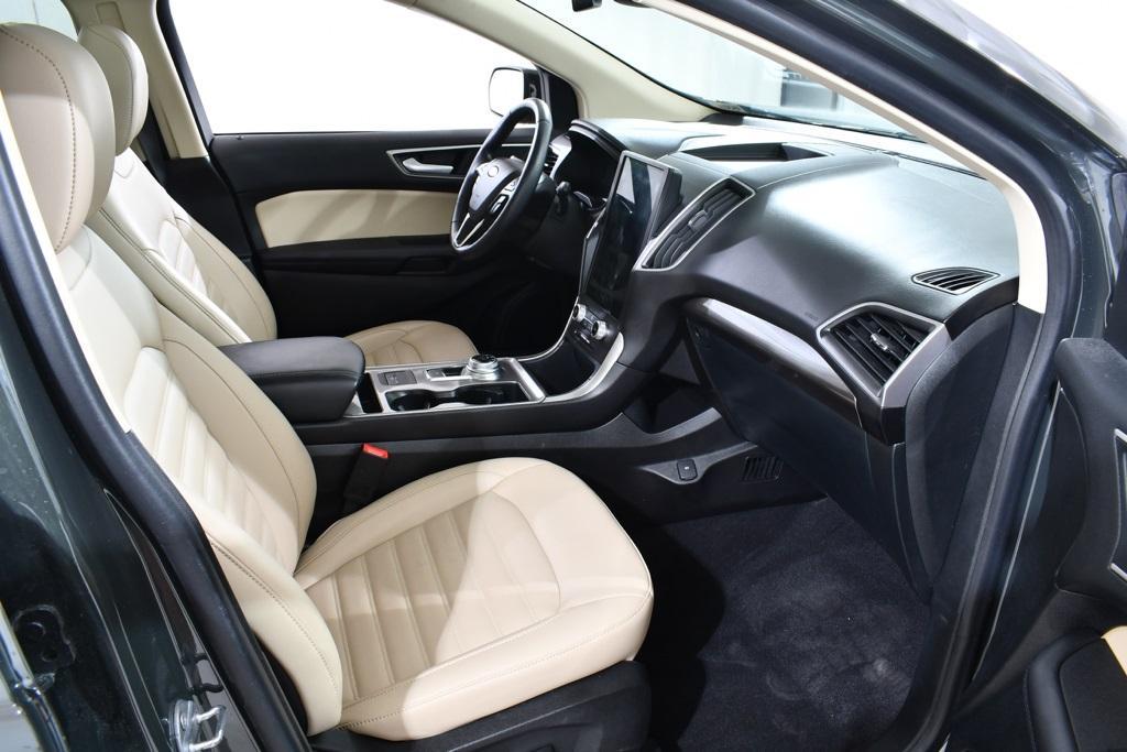 used 2024 Ford Edge car, priced at $28,155