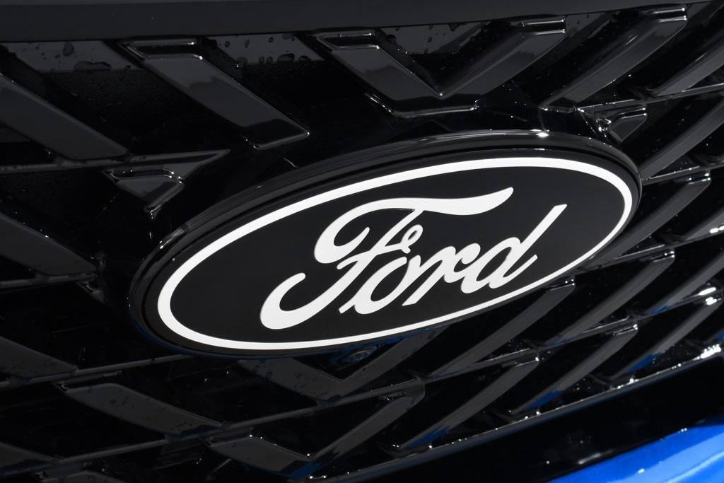 new 2025 Ford Maverick car, priced at $39,577
