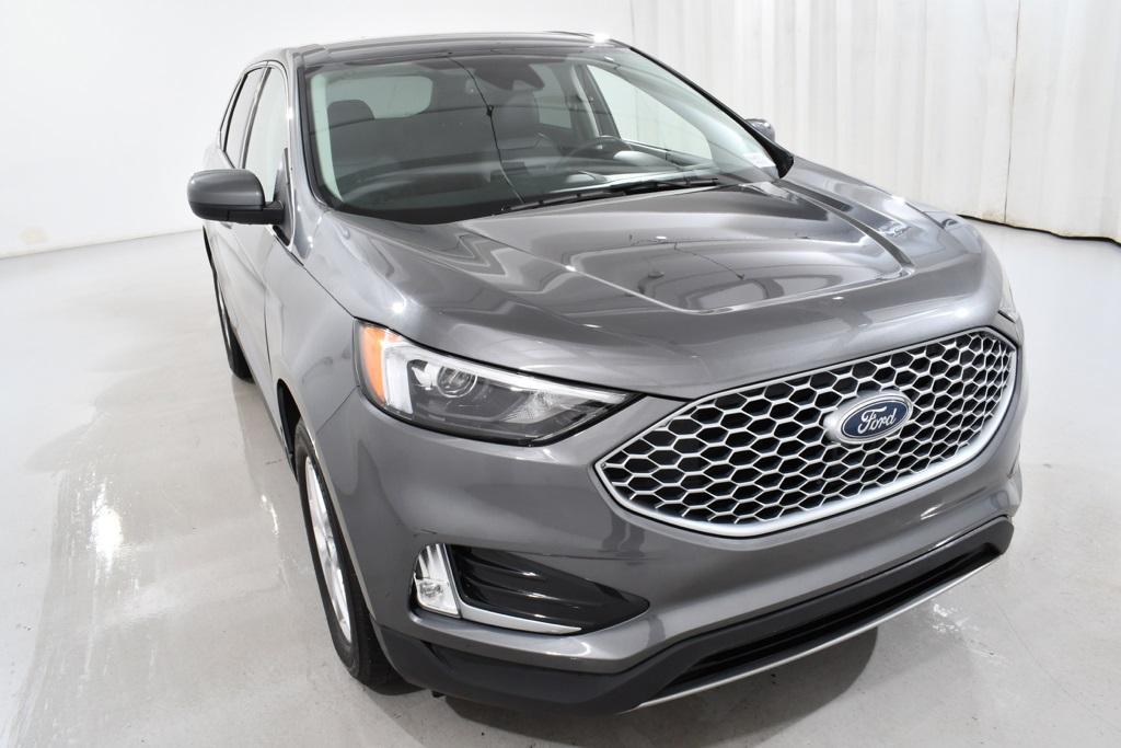 used 2024 Ford Edge car, priced at $25,455