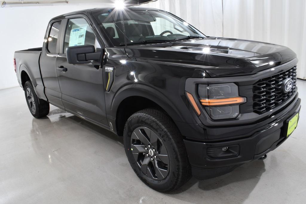 new 2025 Ford F-150 car, priced at $42,977