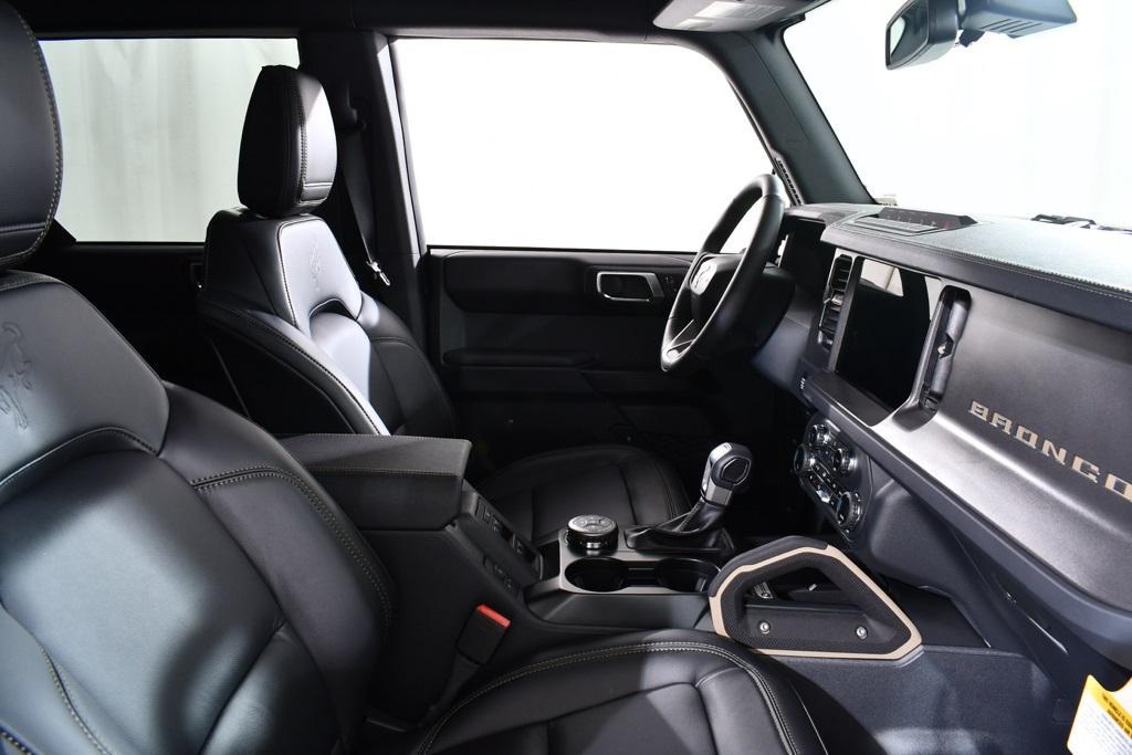 new 2025 Ford Bronco car, priced at $61,277