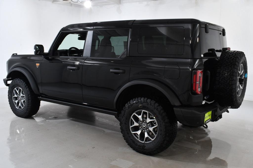 new 2025 Ford Bronco car, priced at $61,277