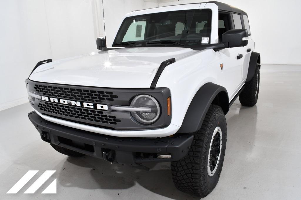 new 2024 Ford Bronco car, priced at $58,977