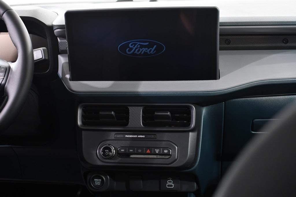 new 2025 Ford Maverick car, priced at $35,277