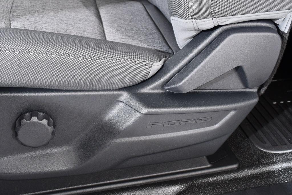 new 2025 Ford F-250 car, priced at $49,677