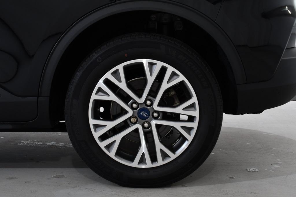 used 2022 Ford Escape car, priced at $26,555