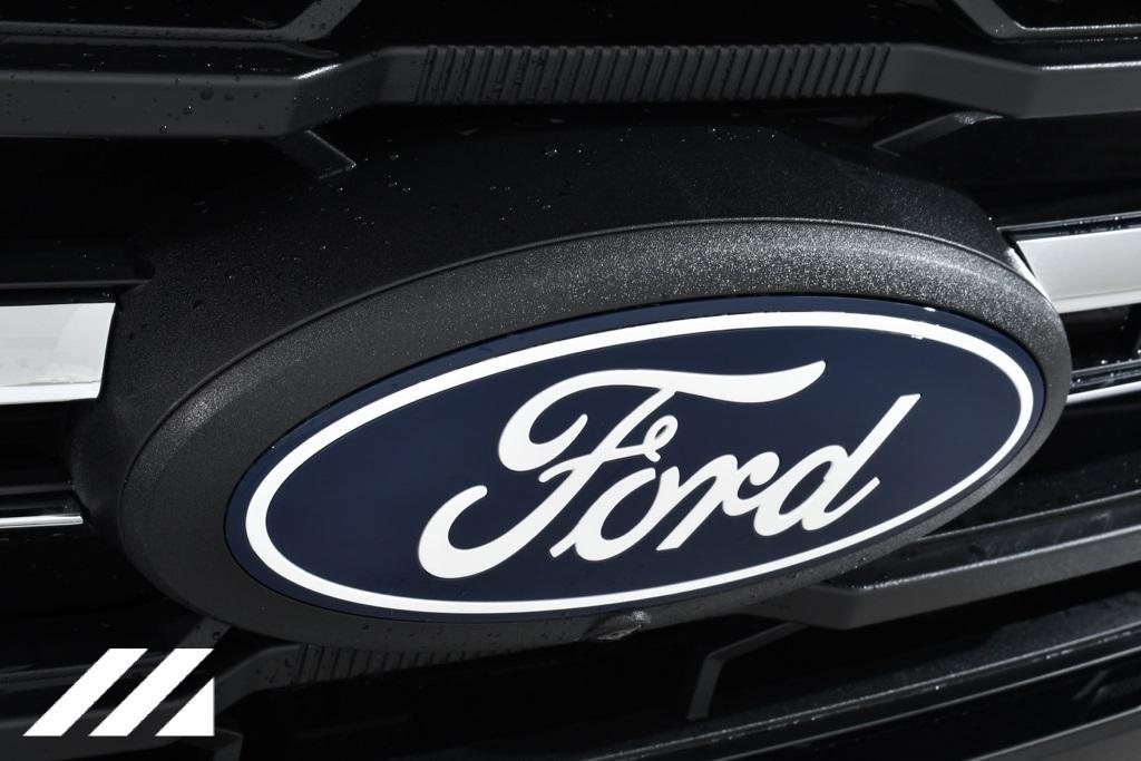 new 2024 Ford F-150 car, priced at $49,677