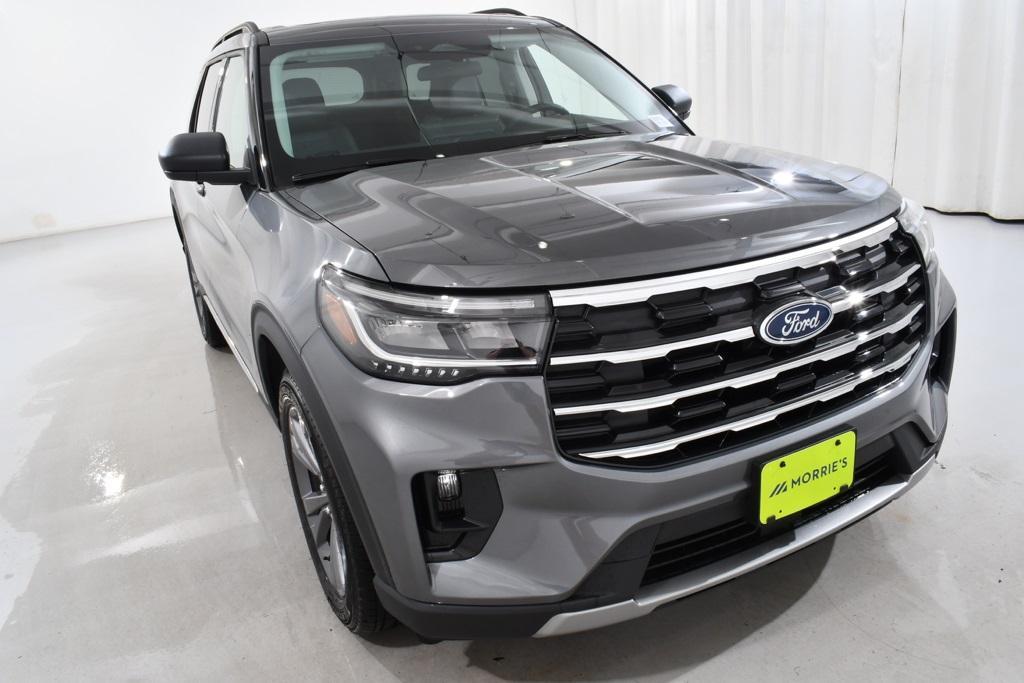 new 2025 Ford Explorer car, priced at $46,477