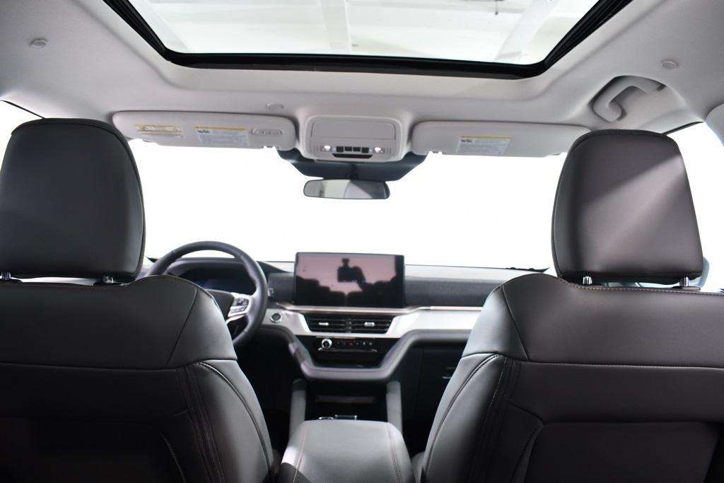 new 2025 Ford Explorer car, priced at $46,477