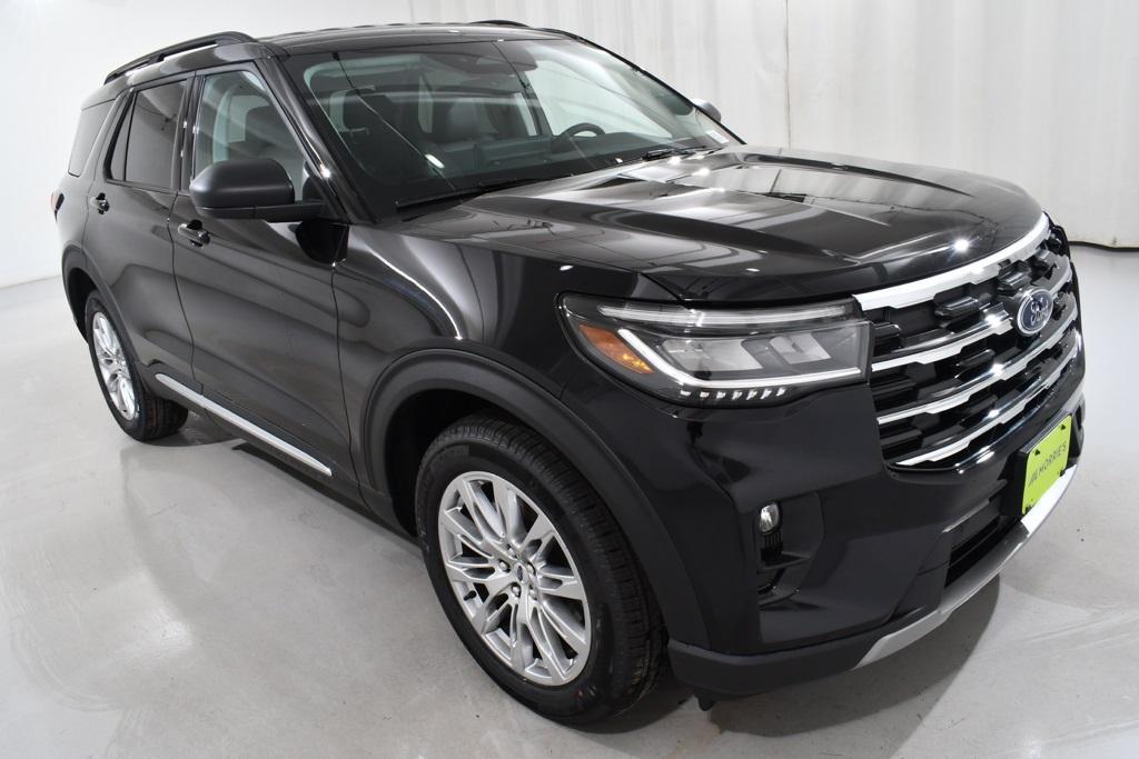 new 2025 Ford Explorer car, priced at $41,477