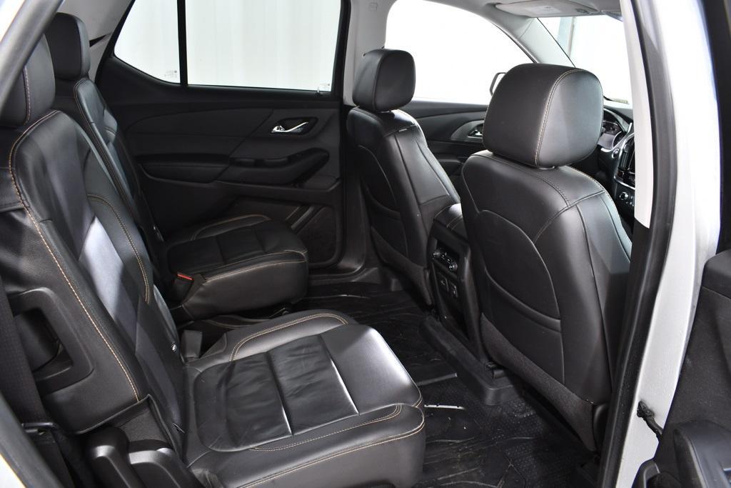 used 2021 Chevrolet Traverse car, priced at $21,355