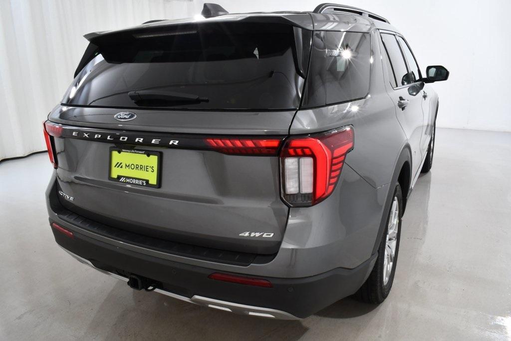 new 2025 Ford Explorer car, priced at $45,977
