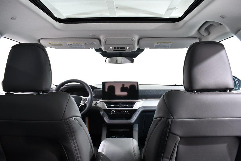 new 2025 Ford Explorer car, priced at $45,977