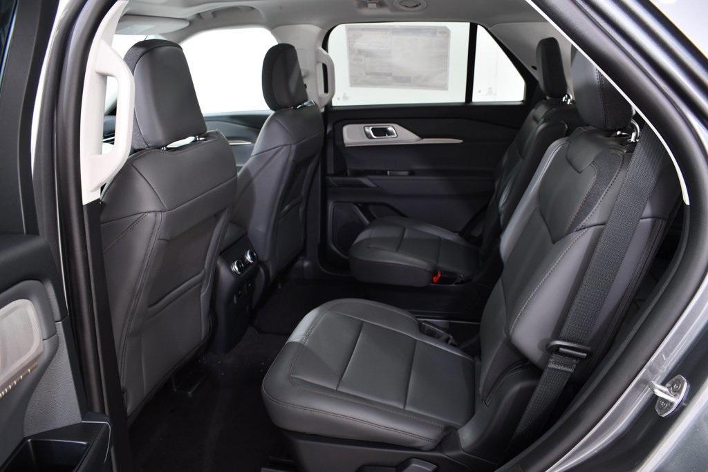 new 2025 Ford Explorer car, priced at $45,977
