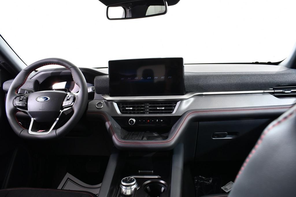 new 2025 Ford Explorer car, priced at $57,577