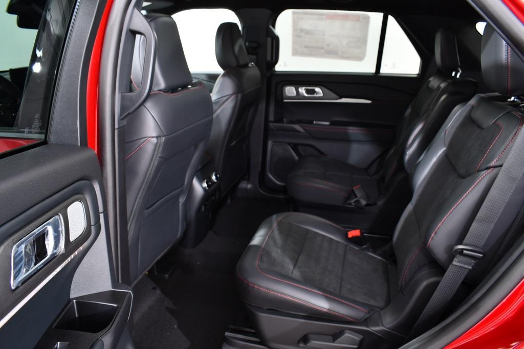 new 2025 Ford Explorer car, priced at $57,577