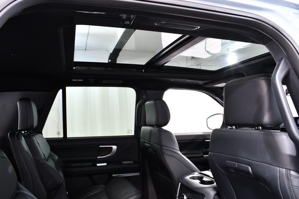 new 2025 Ford Expedition car, priced at $82,977