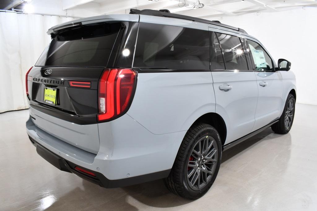 new 2025 Ford Expedition car, priced at $82,977