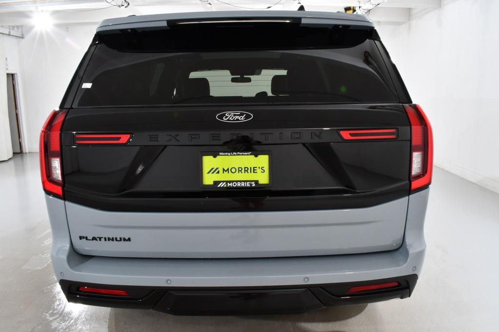 new 2025 Ford Expedition car, priced at $82,977