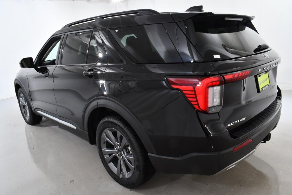 new 2025 Ford Explorer car, priced at $44,577