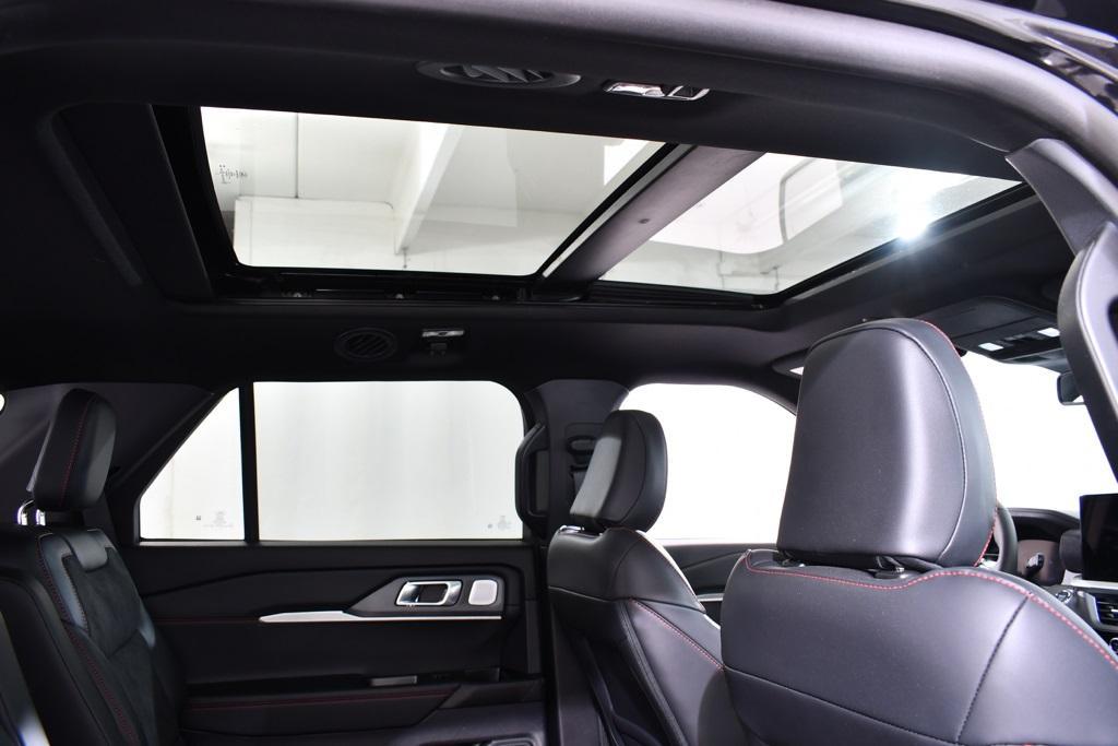 new 2025 Ford Explorer car, priced at $56,977