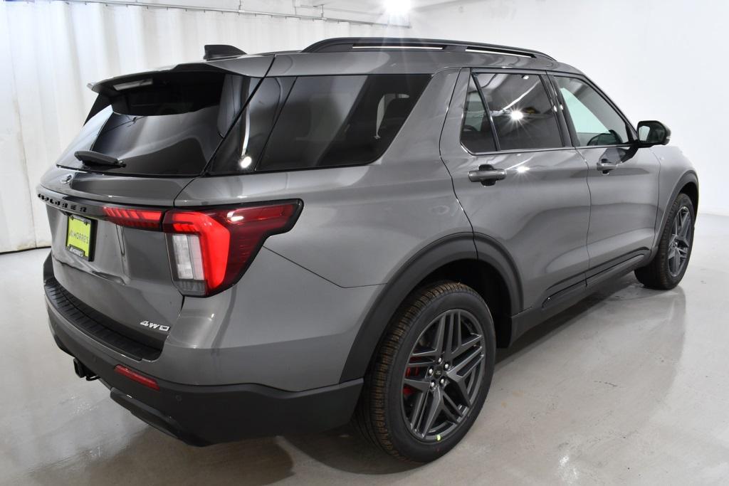 new 2025 Ford Explorer car, priced at $47,377