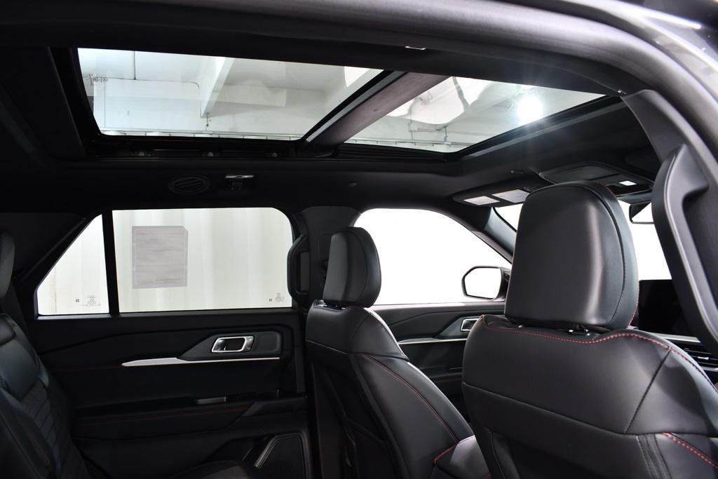 new 2025 Ford Explorer car, priced at $47,377
