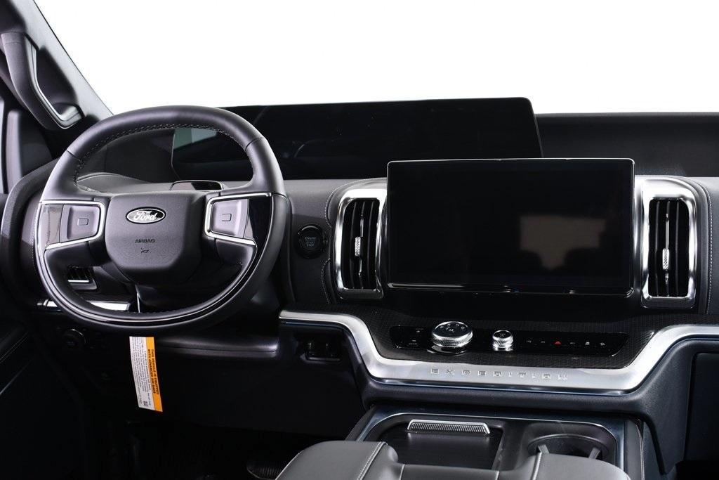new 2025 Ford Expedition Max car, priced at $85,977