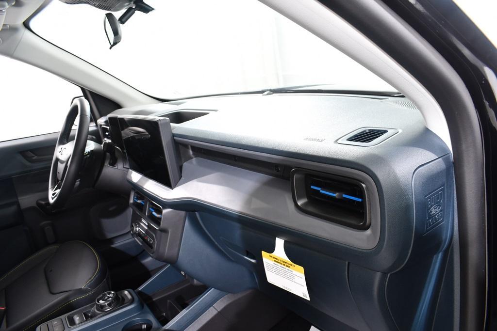 new 2025 Ford Maverick car, priced at $32,577