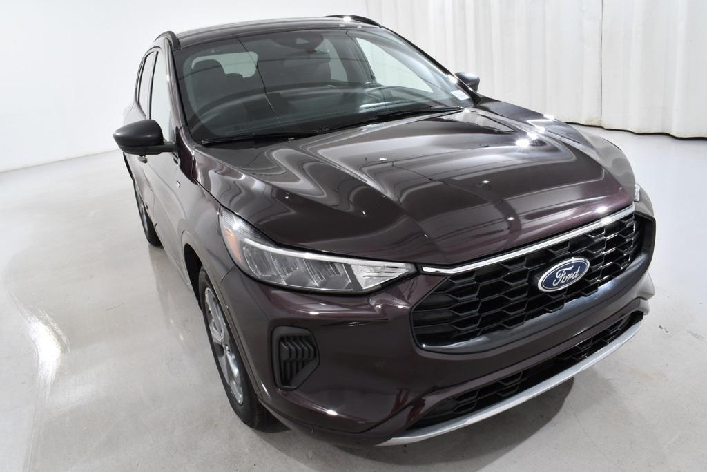 used 2023 Ford Escape car, priced at $25,955