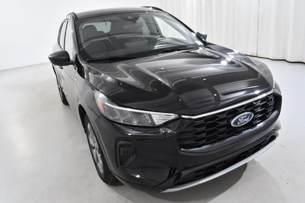 used 2023 Ford Escape car, priced at $21,755