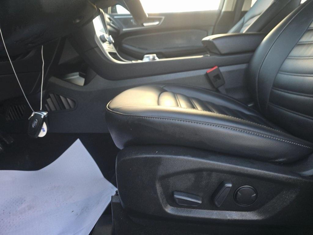 used 2022 Ford Edge car, priced at $23,455