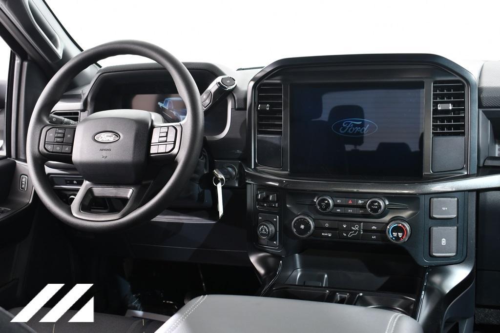 new 2025 Ford F-150 car, priced at $47,377