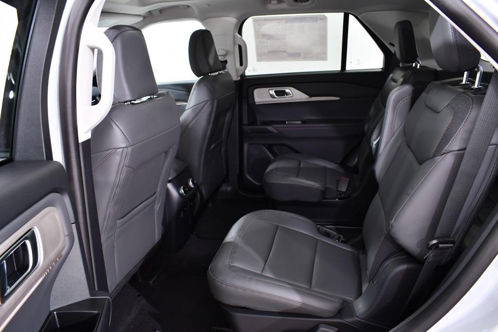 new 2025 Ford Explorer car, priced at $44,377