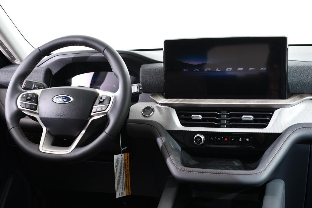 new 2025 Ford Explorer car, priced at $44,377