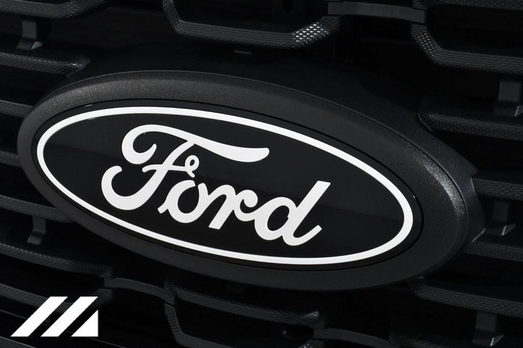 new 2025 Ford F-150 car, priced at $48,277
