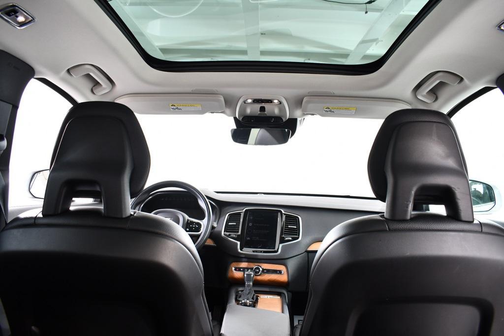 used 2022 Volvo XC90 car, priced at $38,555