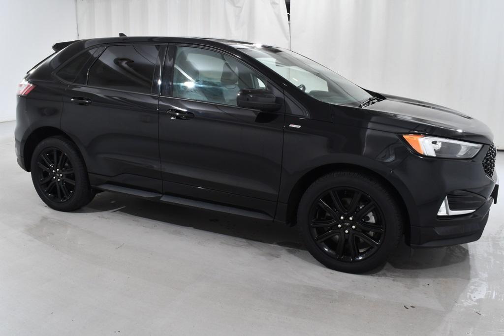used 2022 Ford Edge car, priced at $29,655