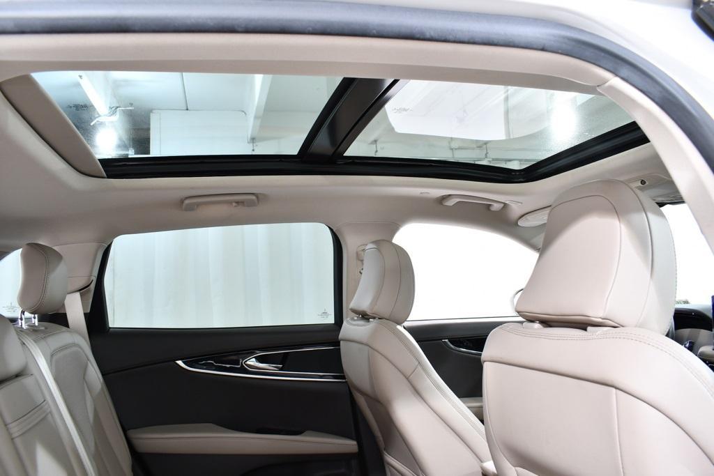 used 2022 Lincoln Nautilus car, priced at $35,355